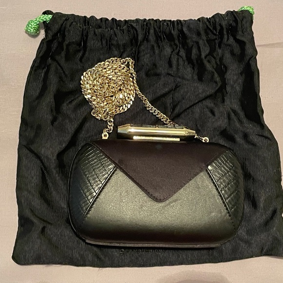 Shanghai Tang Black Clutch with Silver Clasp - Picture 6 of 8